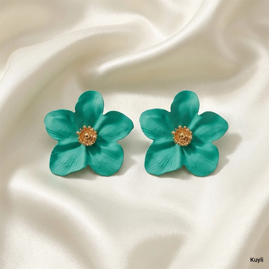 Matte Floral Statement Stud