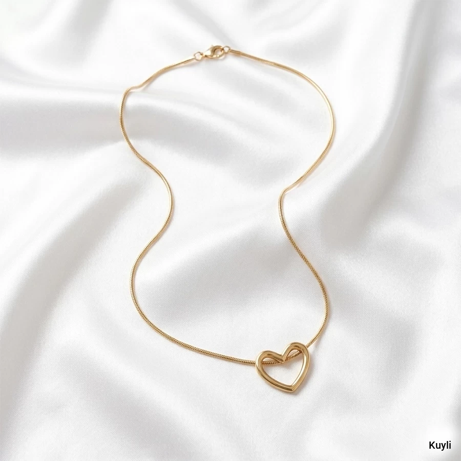 Trending Hallow Heart Pendant