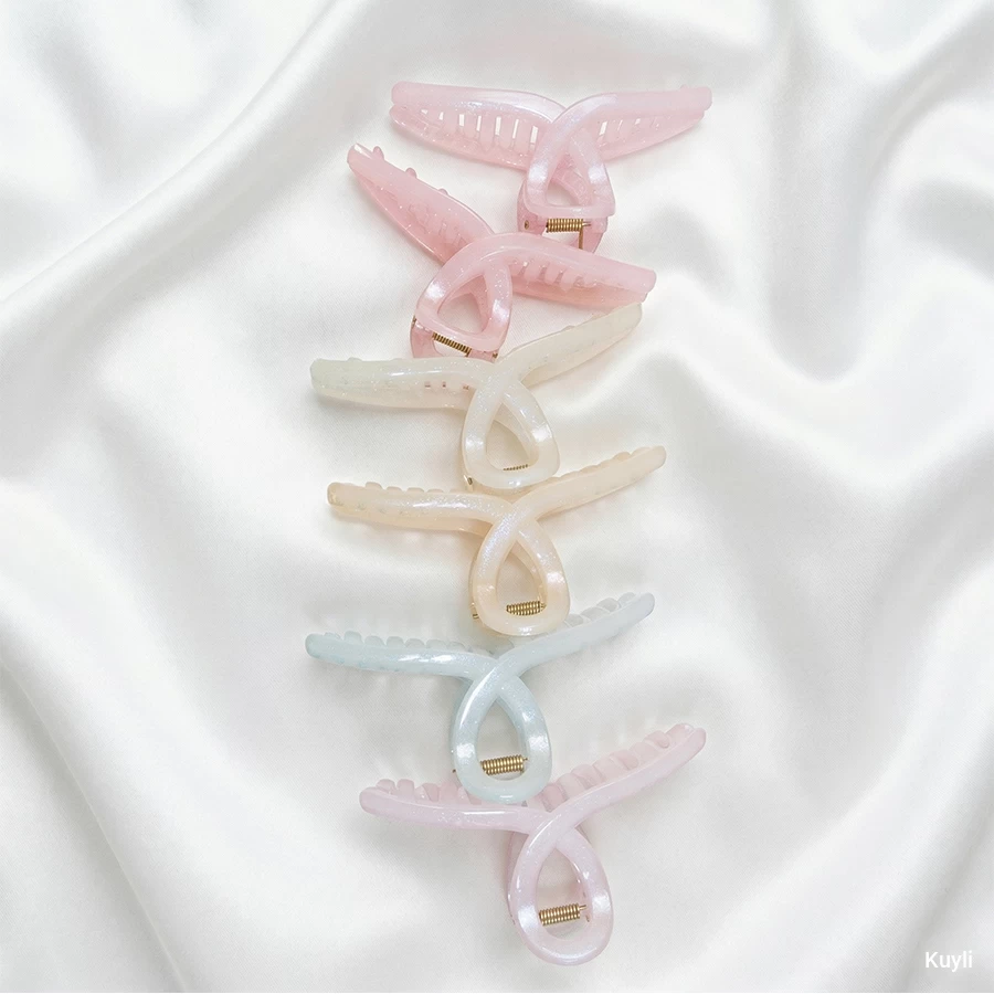 Elegant Twist Hair Claw Clip – Soft Pastel Shades – ₹89/pc [ Any 1]